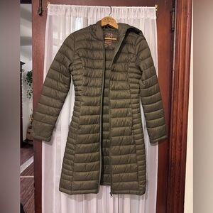 Love Tree Olive Green packable shell